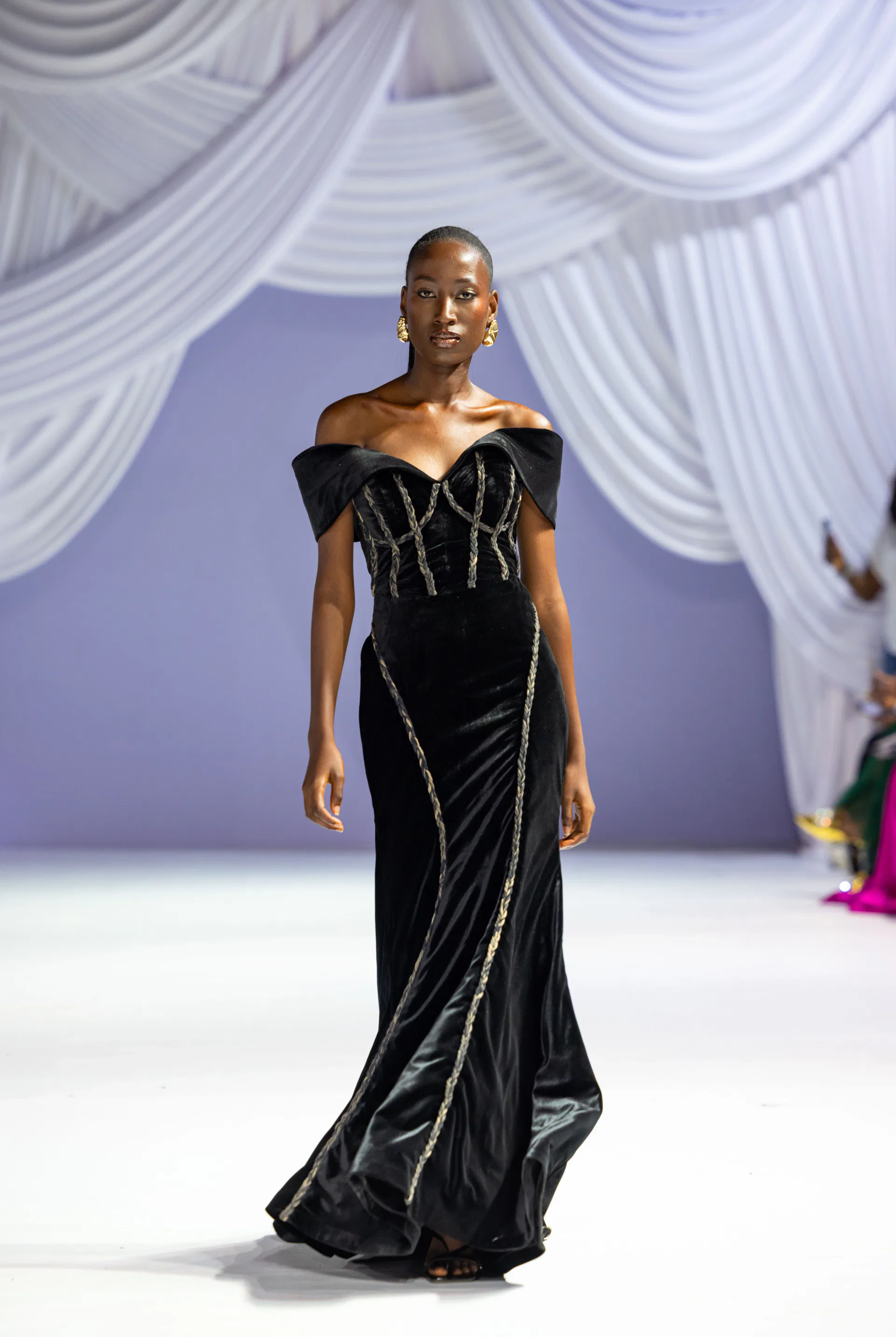 black velvet look view 2
